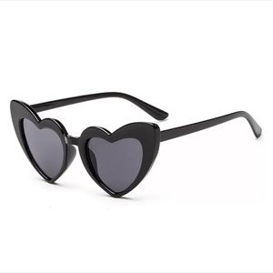 Black  Eleanor ShuMark cat eye heart sunglasses.NWT